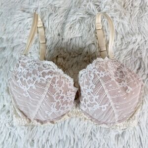 Chantelle Lace Demi Cup Bra Underwire Adjustable Straps Size 32DDD Intimate Sexy